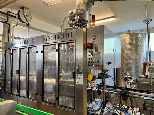 Used Bottling Gravity Filling Monoblock MBF SYNC. 1200-35/240-4V - 2001, 7,000 BPH