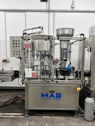 Used Bottling Gravity Filling Monoblock MAG BETHA 12 - 1 - 1999, 2,000 BPH