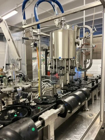 Used Bottling Gravity Filling Monoblock CEM 661 - 2012, 1,000 BPH