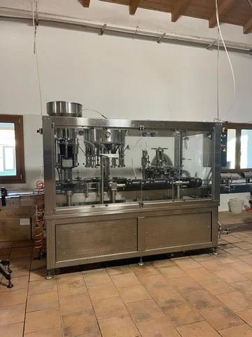 Used Bottling Gravity Filling Monoblock GAI 2513 - 2002, 2,500 BPH