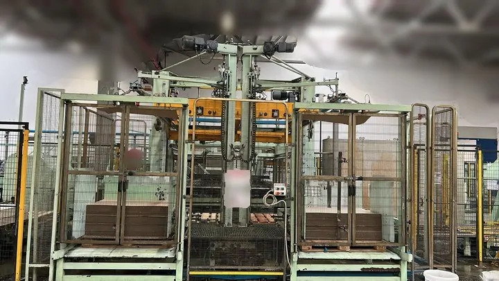 Used Bottling Palletizer Simonazzi - 1989, 63,000 BPH