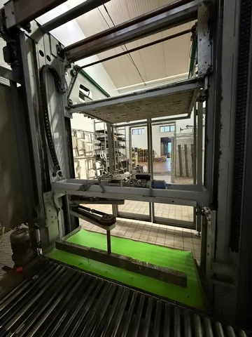 Used Bottling Palletizer Oma MILLENNIUM3000 - 2007, 3,700 BPH