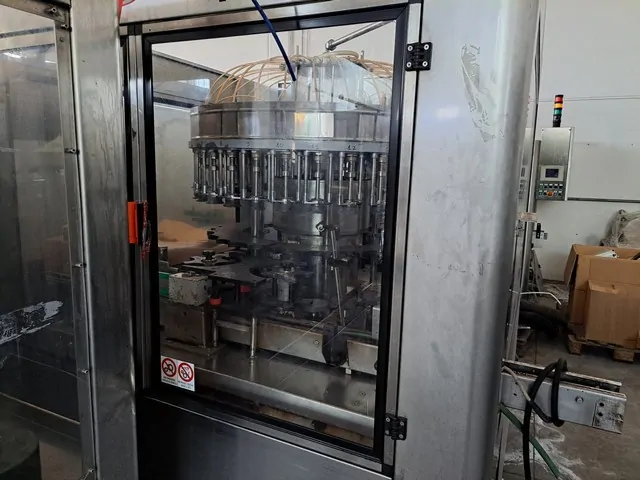 Used Bottling High Vacuum Filler Dipran - 5,000 BPH