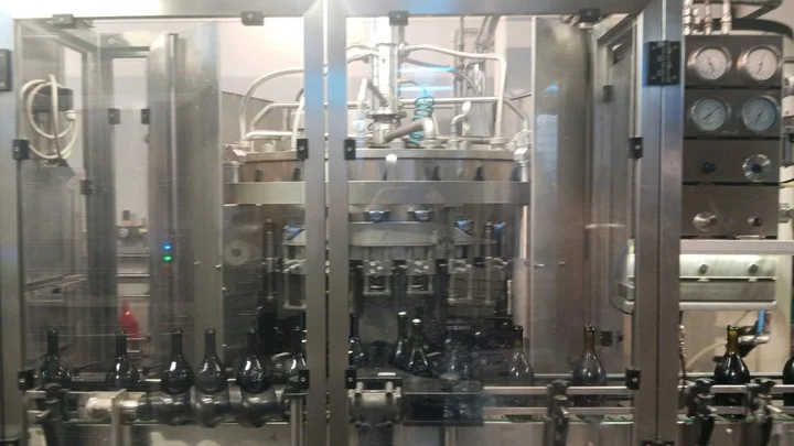 Used Bottling Isobaric Filler BC RPEA 32 - 1997, 5,000 BPH