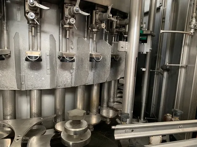Used Bottling Isobaric Filler Vir Mauri - 1997, 5,000 BPH