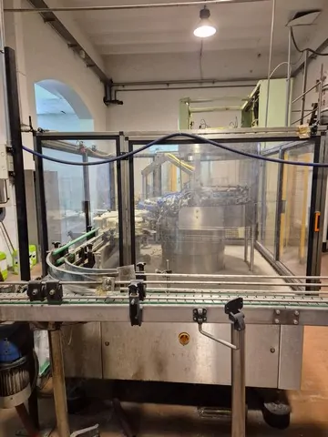 Used Bottling Rinser Costec SF 24 – 125 - 2002, 6,000 BPH