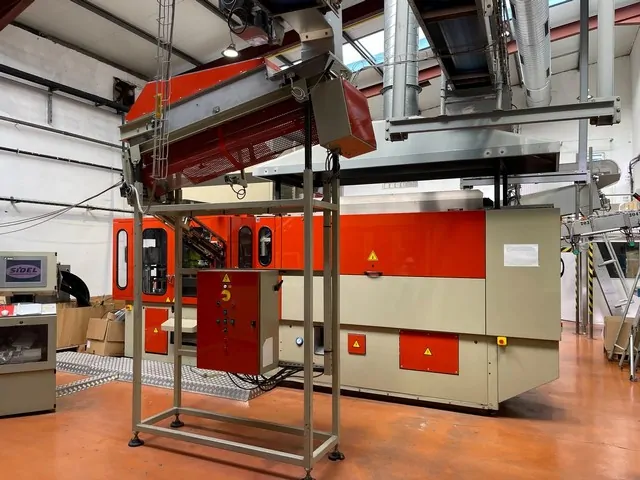 Used Bottling Blow Molding Machine Sidel sbo 6/10 serie 1 - 1998, 7,200 BPH