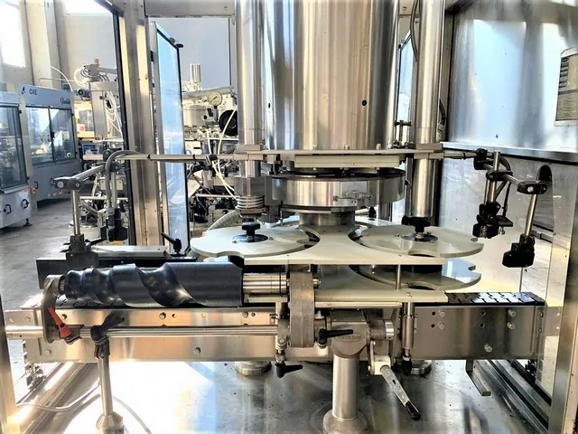 Used Bottling Natural Straight Cork Capper Bertolaso - 2000, 6,000 BPH