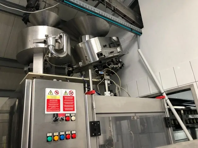 Used Bottling Screw Cap Capper Arol - 1999, 10,000 BPH