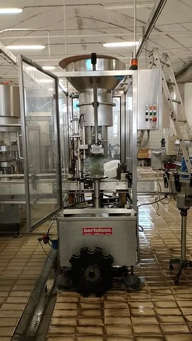 Used Bottling Natural Straight Cork Capper Bertolaso S.GLORIA 500 R/S - 1994, 2,500 BPH