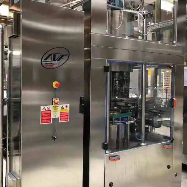 Used Bottling Lux Capper Ave - 2012, 10,000 BPH